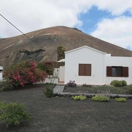 Villa Sleeps 6 Wifi