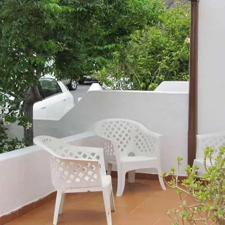 Villa Sleeps 6 Wifi Tahiche
